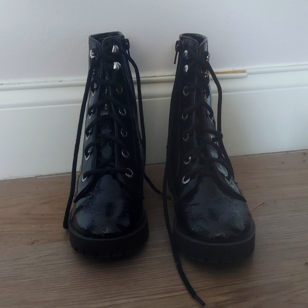 Steve Madden boots